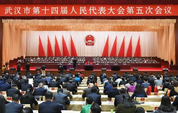 2020政府工作報告新鮮出爐，透露出這些重大信息！(圖1)