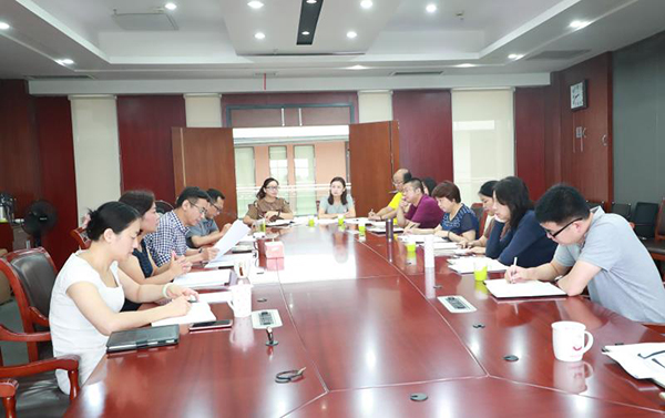 公司學(xué)習(xí)貫徹區(qū)委八屆四次全會精神(圖1) 公司學(xué)習(xí)貫徹區(qū)委八屆四次全會精神(圖1)