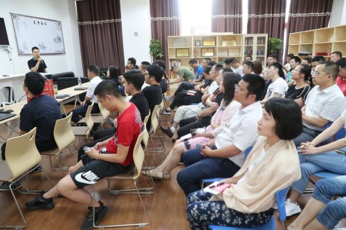 激情六月，第四期“新時代大講堂”火熱舉行(圖2)