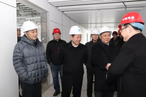 市委常委、宣傳部長張世華調(diào)研軍運會主媒體中心(圖1)