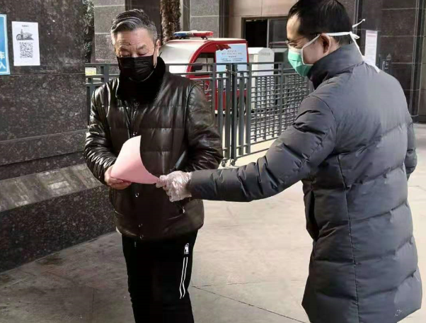 今天，我們繼續(xù)奮戰(zhàn)在“戰(zhàn)疫”一線(圖4)