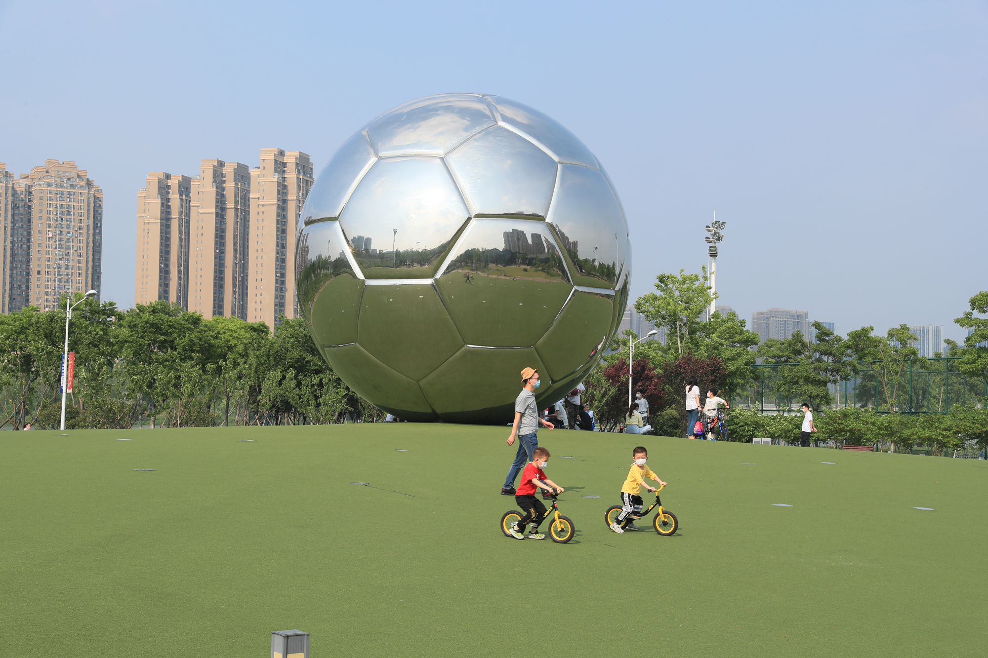 重啟運動模式，足球公園今日恢復(fù)對外開放！(圖1)